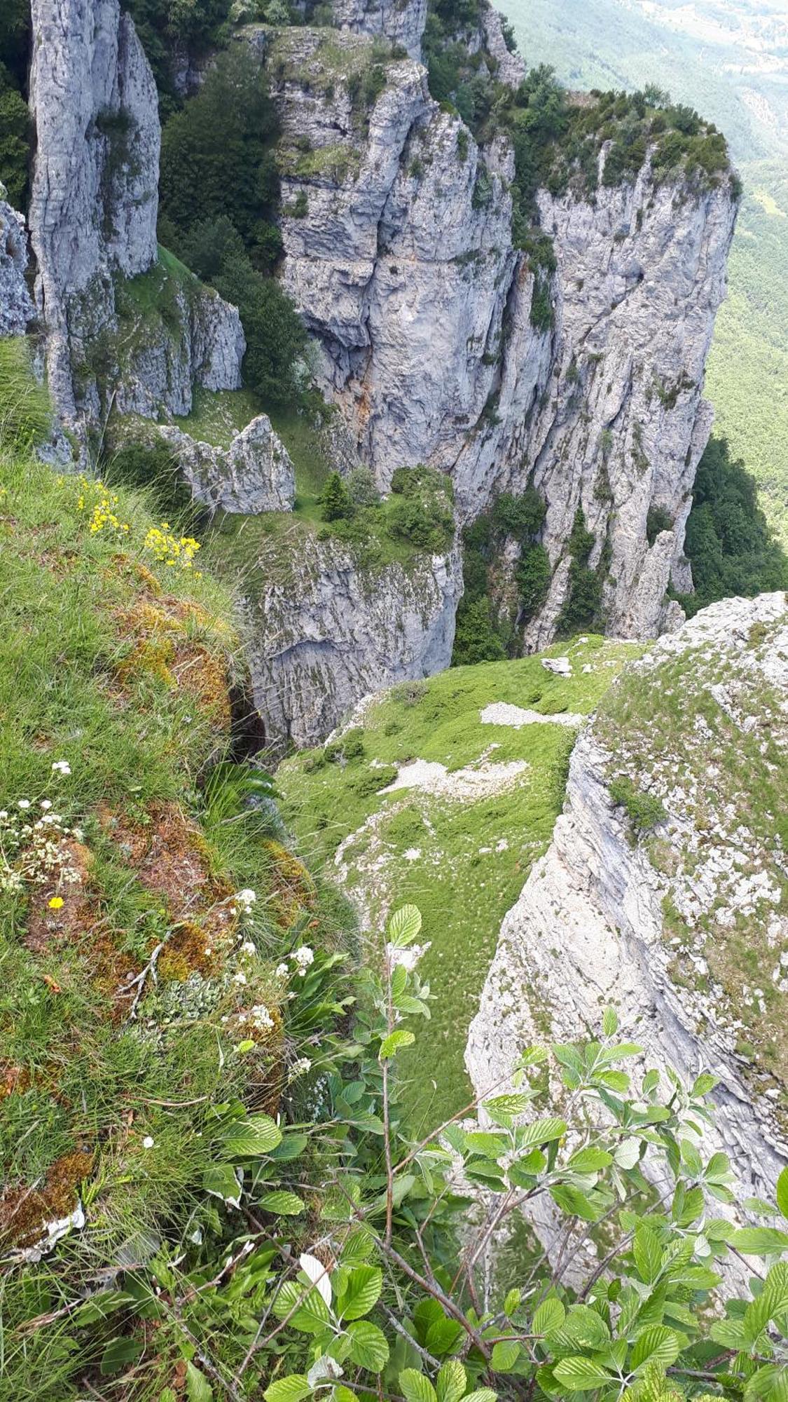 La Garde Adhemar, L'Escalier Medieval Exteriör bild